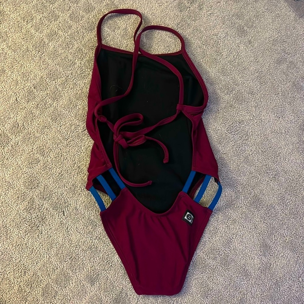 Contrast Nico 2 Jolyn (Cabernet and blue) 26